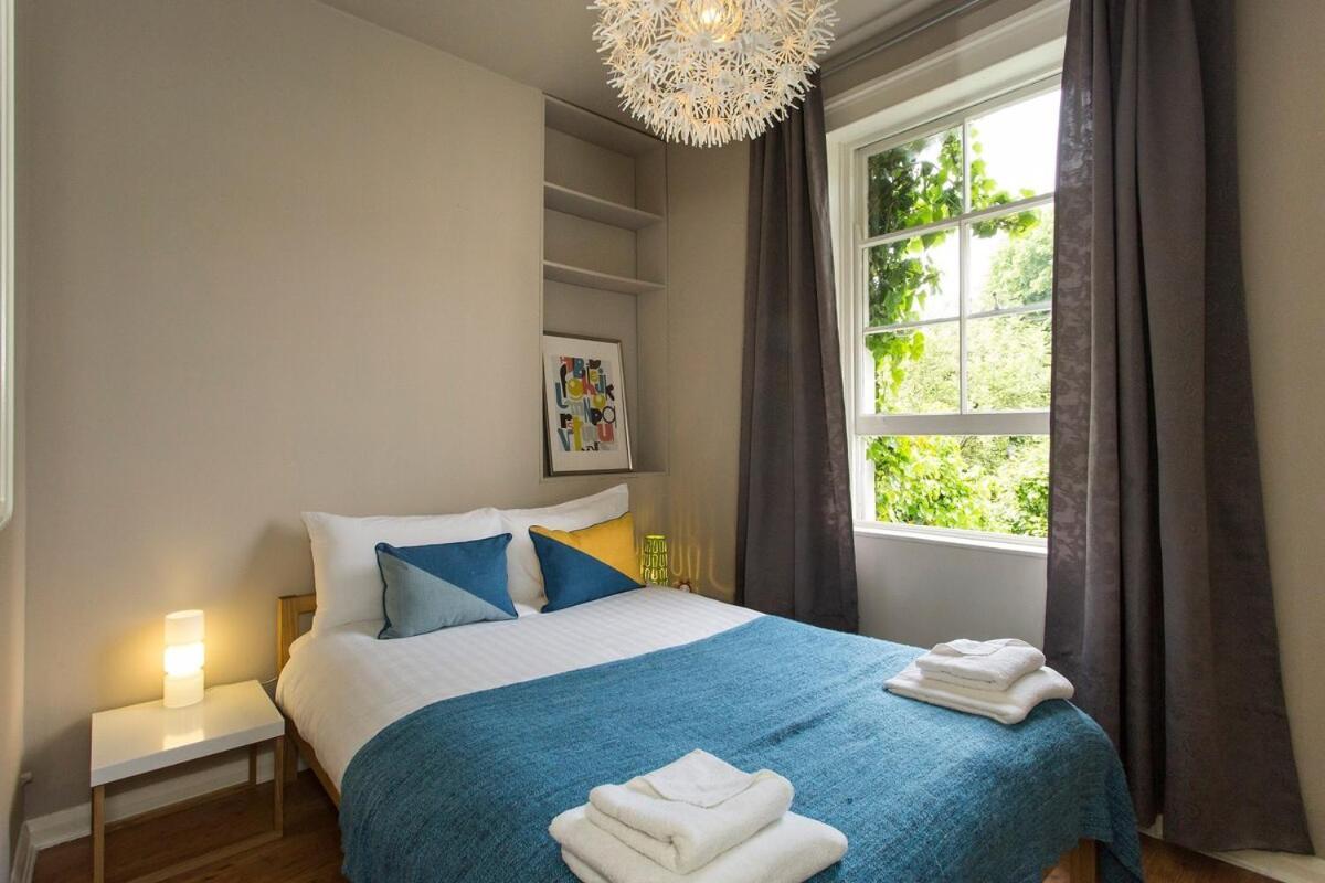 Camden Apartment By Morethanstays Лондон Екстериор снимка